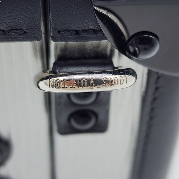 Louis Vuitton Epi Petite Malle Trunk Clutch Shoulder Bag M55309 in Silver - Picture 7 of 11